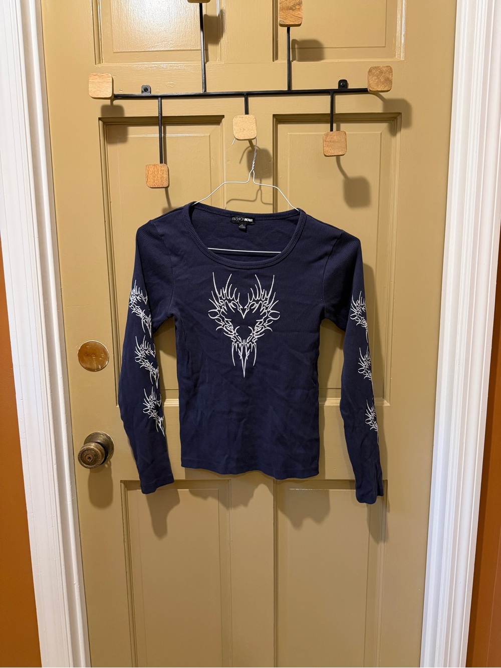 Vintage y2k 100% cotton long sleeve tee